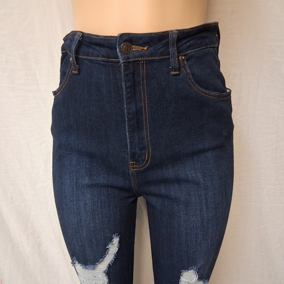 AKIRA Midnight Blue High Rise Ripped Jeans Size 13/W30 - Picture 4 of 16